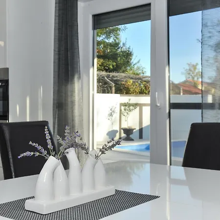 Prázdninový dům Family Friendly House With A Swimming Pool Privlaka, Zadar - 23636