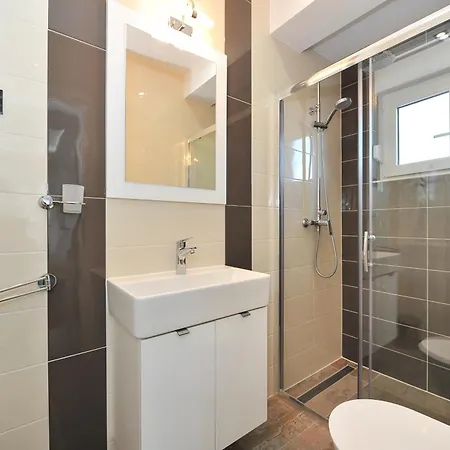 Prázdninový dům Family Friendly House With A Swimming Pool Privlaka, Zadar - 23636 Privlaka (Zadar)