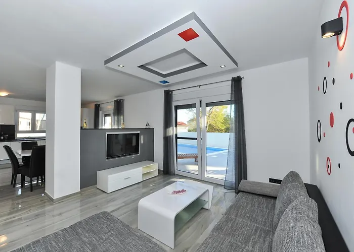 Family Friendly House With A Swimming Pool Privlaka, Zadar - 23636 Дом отдыха Привлака