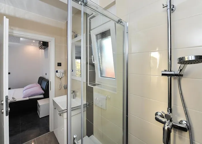 Family Friendly House With A Swimming Pool Privlaka, Zadar - 23636